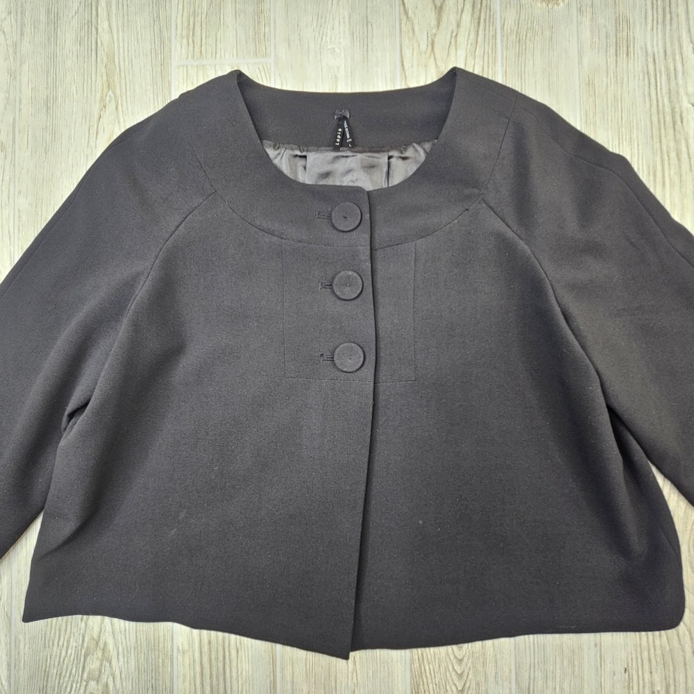 Lapis Black Cropped Collarless Jacket Button Front Box Pleat Back Size L